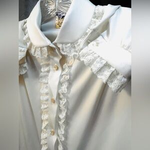 True Vintage•Classic•Wardrobe Staple•Blouse